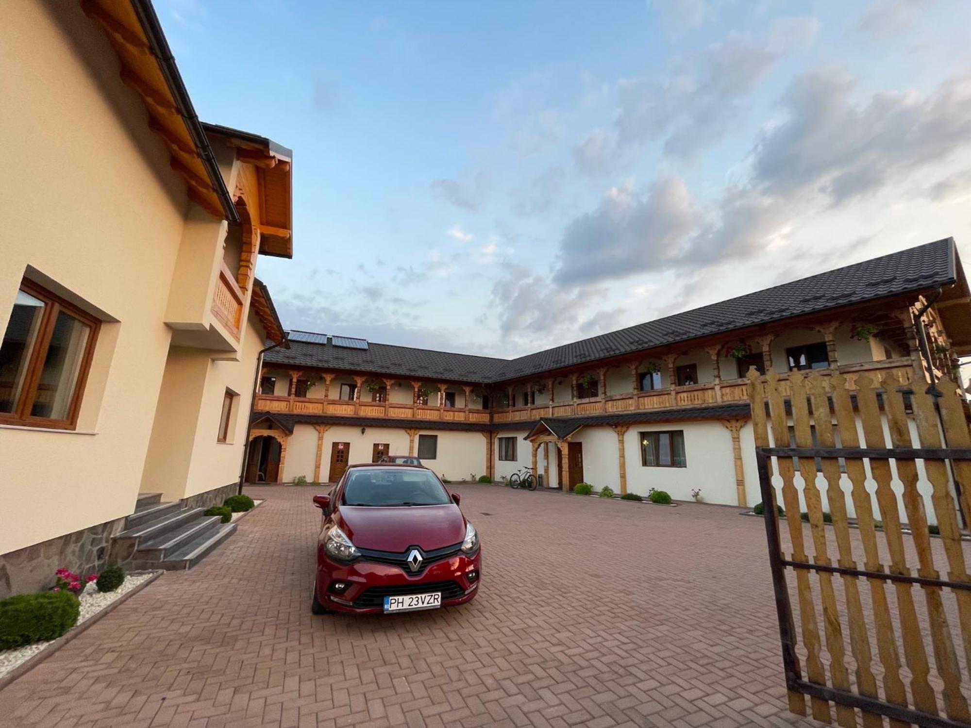 Pensiunea Valea Muntelui Bîrsana Exteriér fotografie